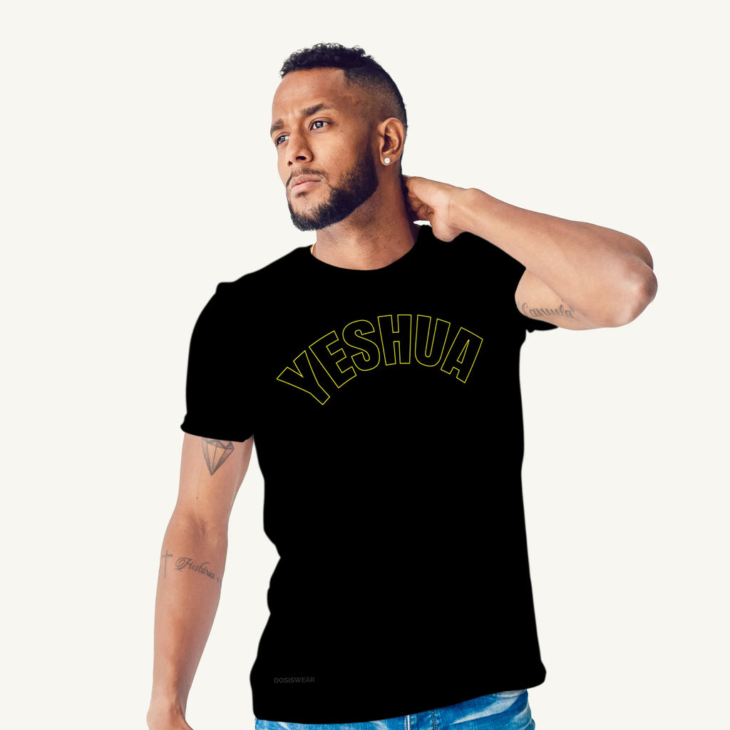 Camiseta Yeshua Es mi Salvador | Negra